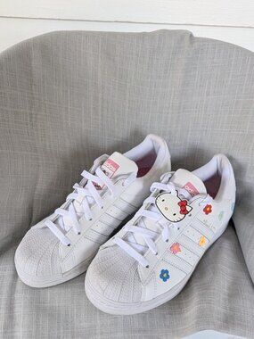 ADIDAS HELLO KITTY SUPERSTAR CLASSIC SHELL-TOE SHOES WOMENS SIZE 7